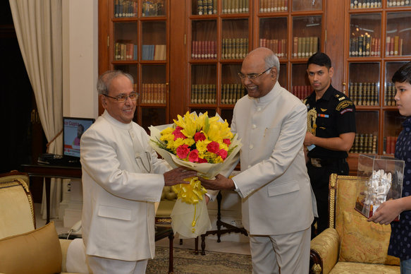 Honrable Governor greets President and Vice President on Diwali